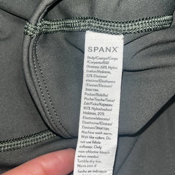 Spanx Booty Boost Active Ankle Flare Pants Yoga Leggings Dark Palm Green Medium - Picture 9 of 10